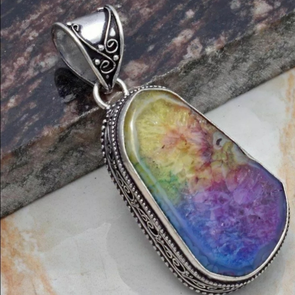 Rainbow Quartz pendant
